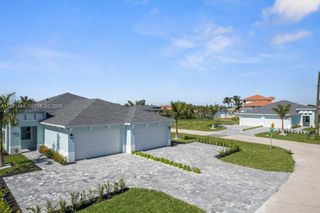 1105 SE 38 ST, Cape Coral, FL 33904