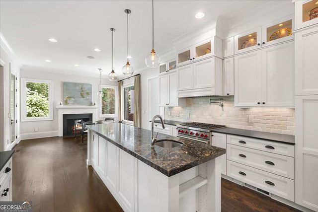 3 Old Paces Place NW, Atlanta, GA 30327