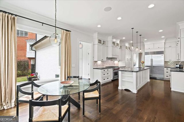 3 Old Paces Place NW, Atlanta, GA 30327