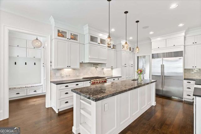 3 Old Paces Place NW, Atlanta, GA 30327