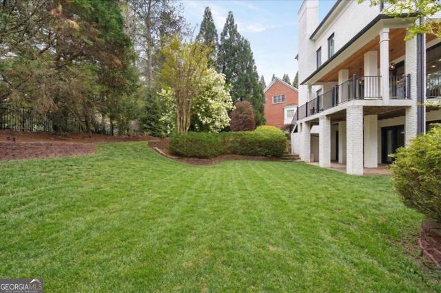 3 Old Paces Place NW, Atlanta, GA 30327