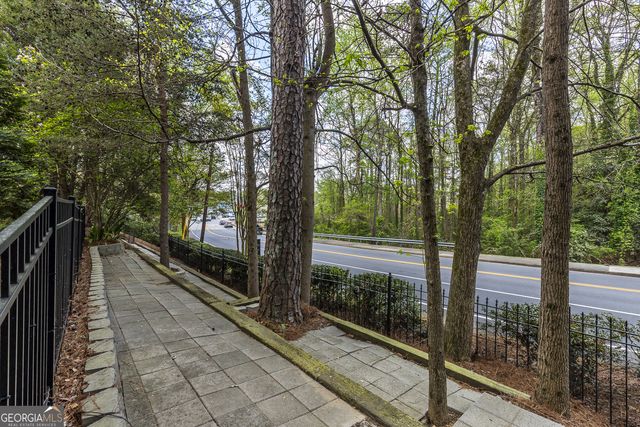 3 Old Paces Place NW, Atlanta, GA 30327