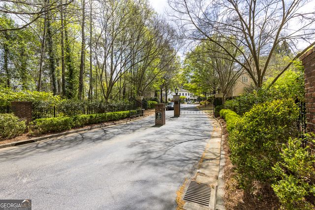 3 Old Paces Place NW, Atlanta, GA 30327