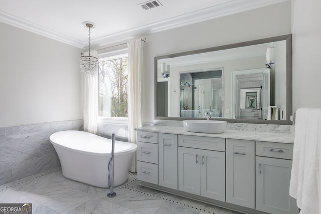 3 Old Paces Place NW, Atlanta, GA 30327