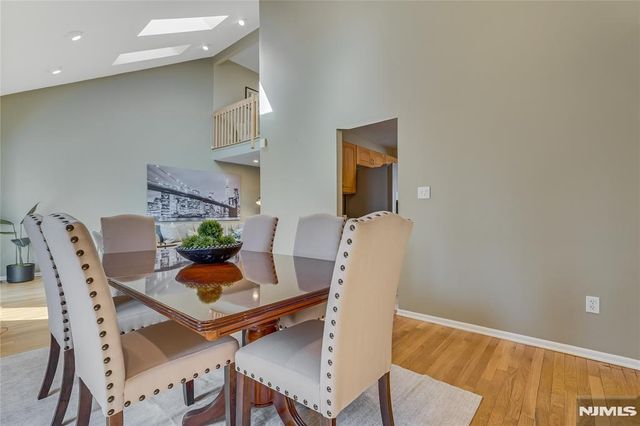 4 Currey Lane 223, West Orange, NJ 07052