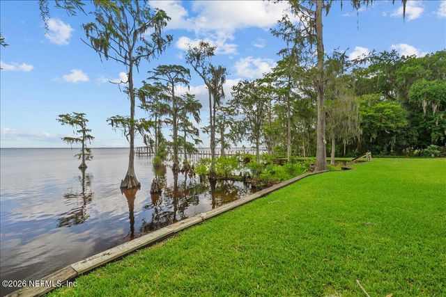 316 RIVIERA Drive, Crescent City, FL 32112
