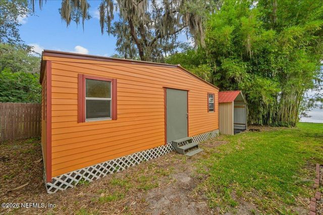 316 RIVIERA Drive, Crescent City, FL 32112
