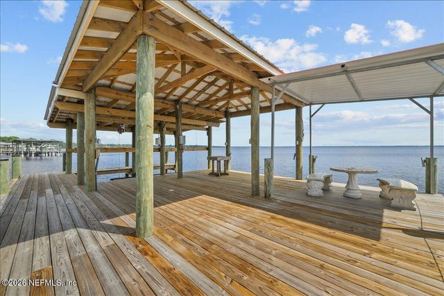 316 RIVIERA Drive, Crescent City, FL 32112