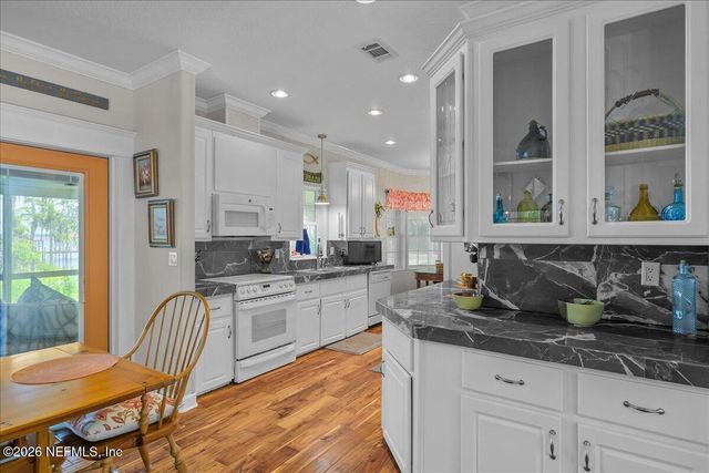 316 RIVIERA Drive, Crescent City, FL 32112