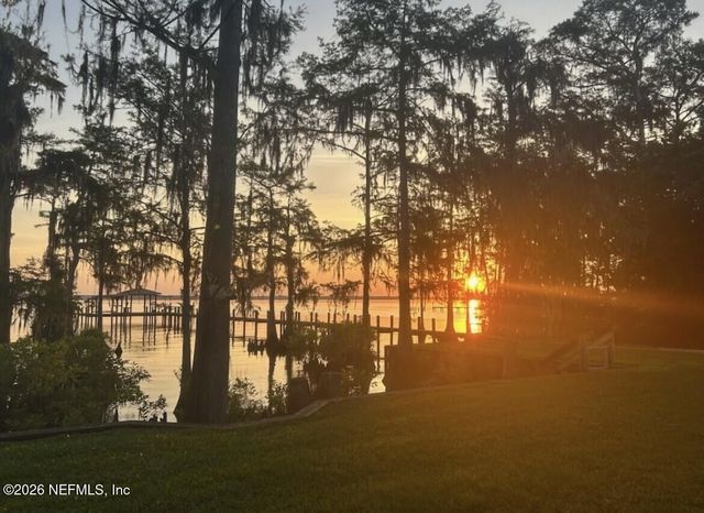 316 RIVIERA Drive, Crescent City, FL 32112