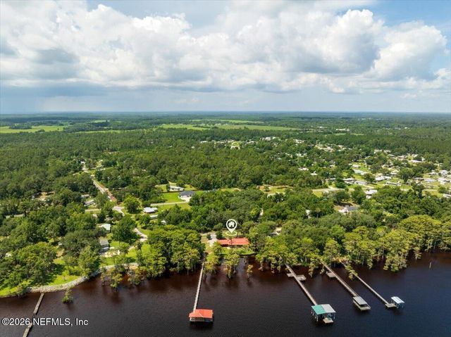 316 RIVIERA Drive, Crescent City, FL 32112