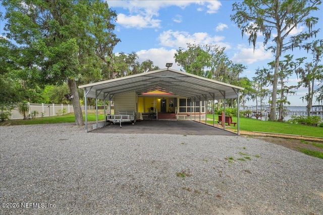 316 RIVIERA Drive, Crescent City, FL 32112