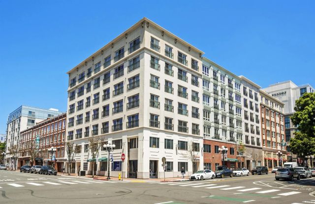 450 J Street 7071, San Diego, CA 92101