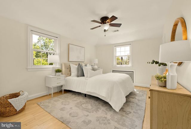 9409 WOODLAND DR, Silver Spring, MD 20910