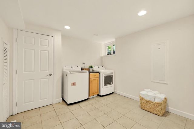 9409 WOODLAND DR, Silver Spring, MD 20910