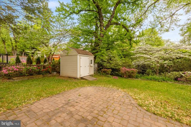 9409 WOODLAND DR, Silver Spring, MD 20910