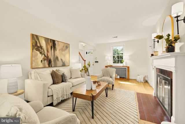 9409 WOODLAND DR, Silver Spring, MD 20910