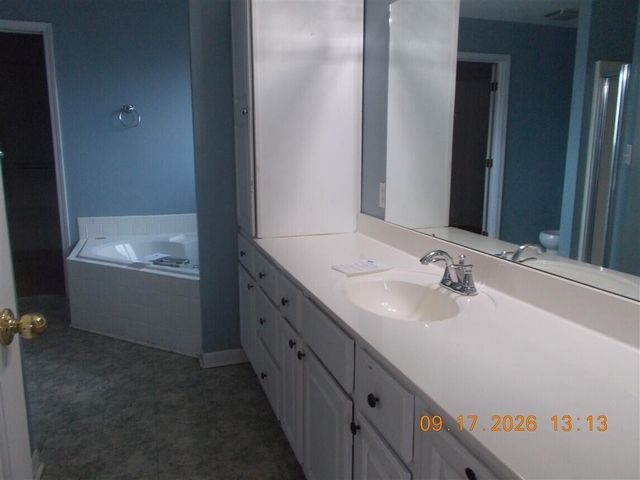 1552 Dazarow Drive, Monroe, MI 48162