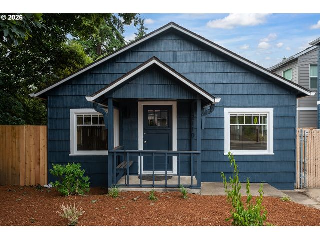 12106 Se Market St, Portland, OR 97216