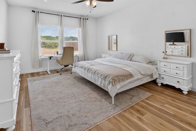 7206 Treaty Oaks Boulevard, Granbury, TX 76048