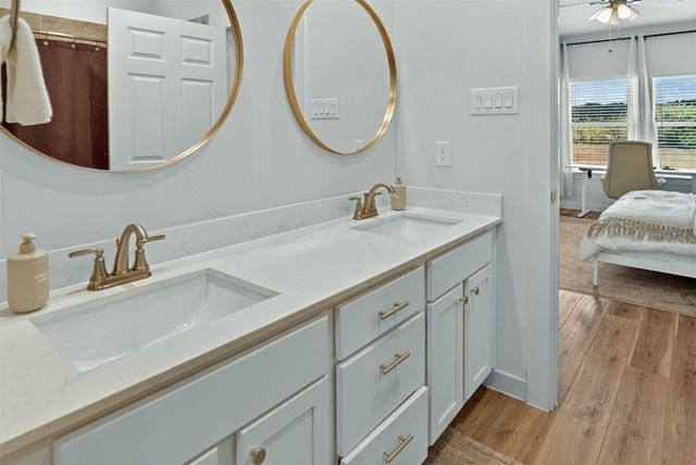 7206 Treaty Oaks Boulevard, Granbury, TX 76048