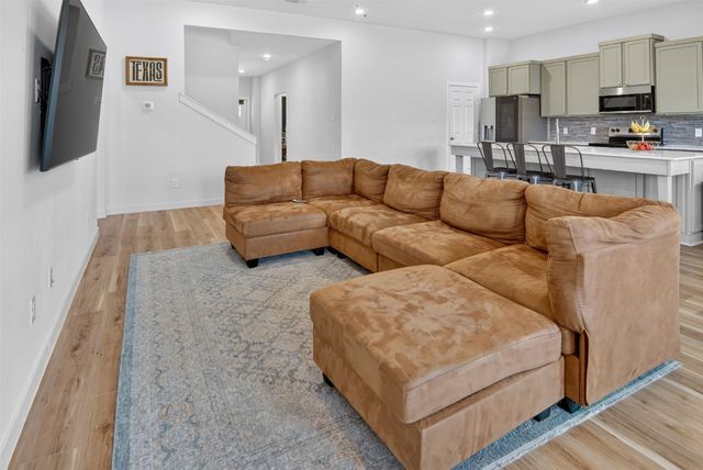 7206 Treaty Oaks Boulevard, Granbury, TX 76048