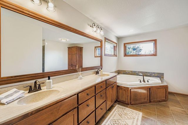 3941 Obrien Court SW, Prior Lake, MN 55372