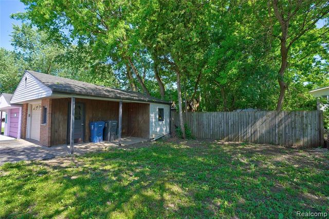 2817 Yale Street, Flint, MI 48503