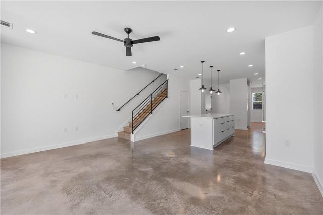 914 Taulbee LN A, Austin, TX 78757