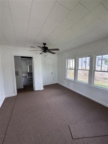 837 Live Oak Street, Westlake, LA 70669