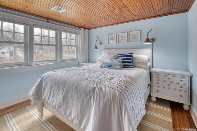 2100 Youngs Road, Orient, NY 11957