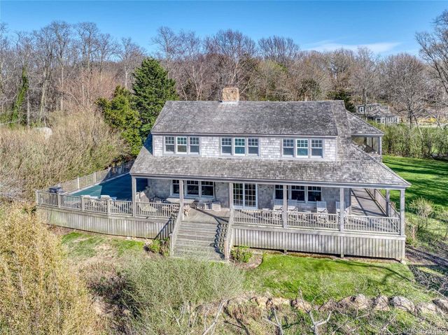 2100 Youngs Road, Orient, NY 11957
