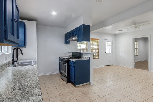 4505 Cochran Street, Houston, TX 77009