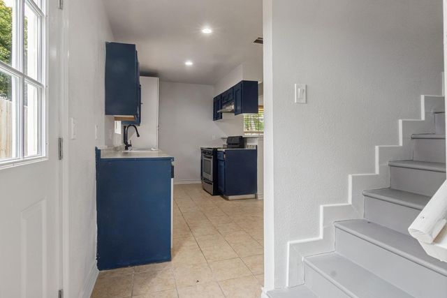 4505 Cochran Street, Houston, TX 77009