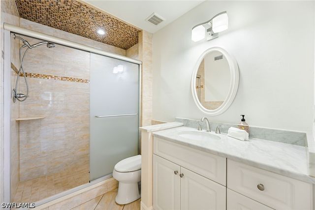 1933 Courtyard WAY D-103, Naples, FL 34112