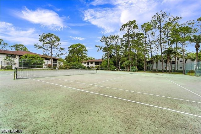 1933 Courtyard WAY D-103, Naples, FL 34112