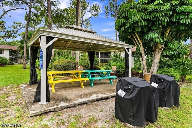 1933 Courtyard WAY D-103, Naples, FL 34112