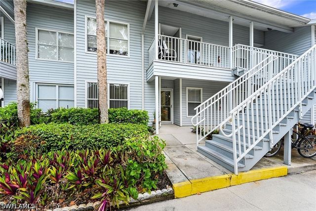 1933 Courtyard WAY D-103, Naples, FL 34112