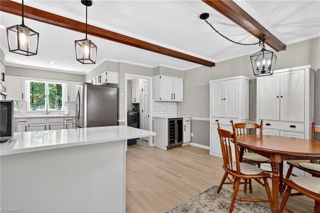 7 Holly Crest Court, Greensboro, NC 27410