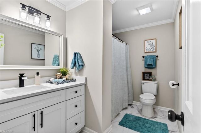 7 Holly Crest Court, Greensboro, NC 27410
