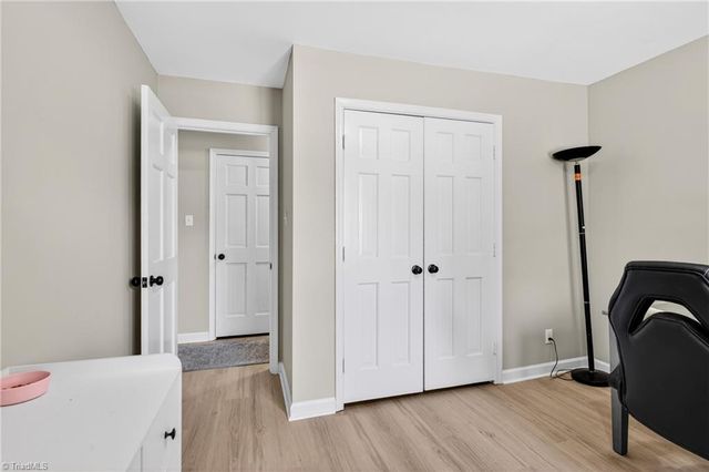 7 Holly Crest Court, Greensboro, NC 27410
