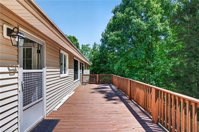 7 Holly Crest Court, Greensboro, NC 27410