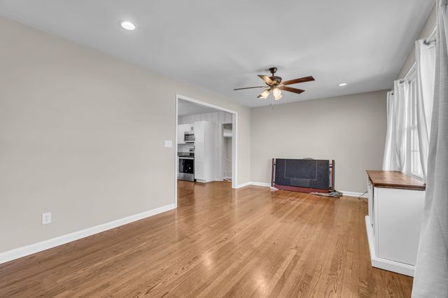 1015 Glenwood Dr, Murfreesboro, TN 37129