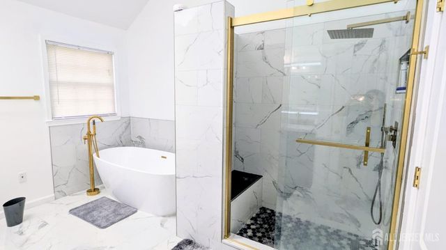 22 Honey Locust Drive, Monroe, NJ 08831