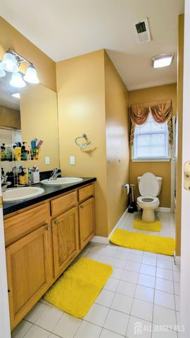 22 Honey Locust Drive, Monroe, NJ 08831