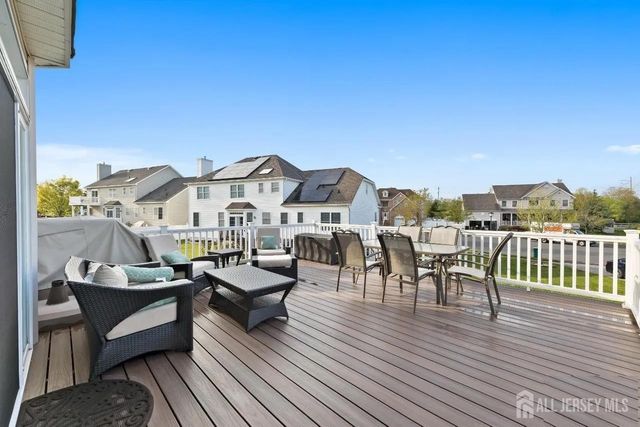 22 Honey Locust Drive, Monroe, NJ 08831