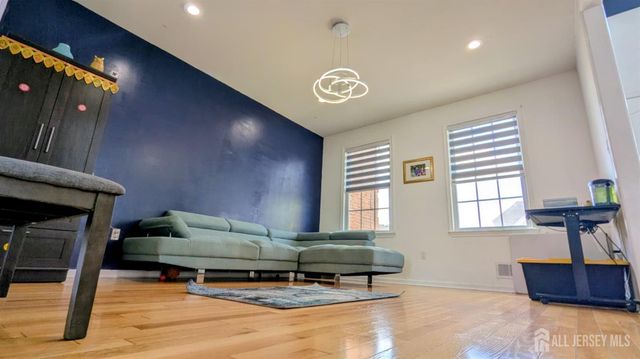 22 Honey Locust Drive, Monroe, NJ 08831