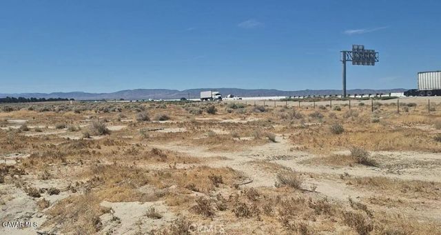 0 W 21, Lancaster, CA 93536