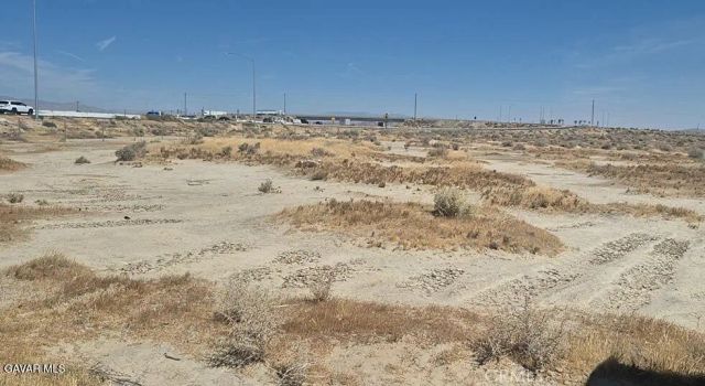 0 W 21, Lancaster, CA 93536