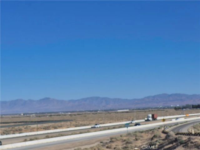 0 W 21, Lancaster, CA 93536
